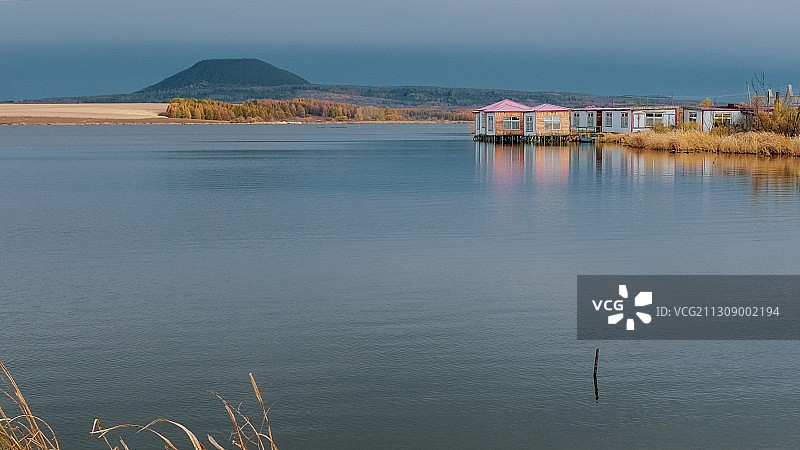 连池水边图片素材