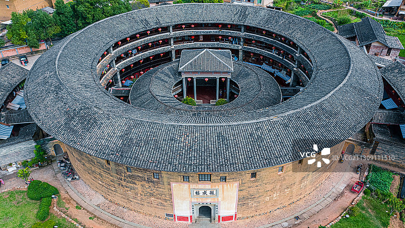 福建龙岩永定土楼振成楼图片素材