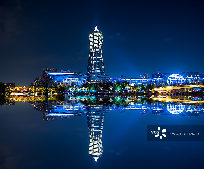 杭州西湖文化广场夜景图片素材