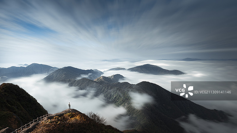 广西壮族自治区桂林市华南之巅猫儿山云海图片素材