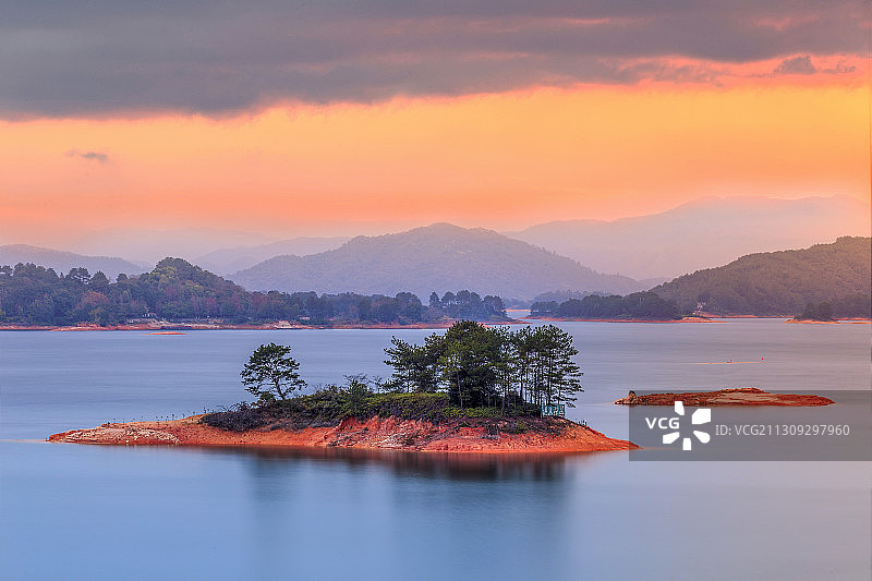 广东河源万绿湖风光图片素材