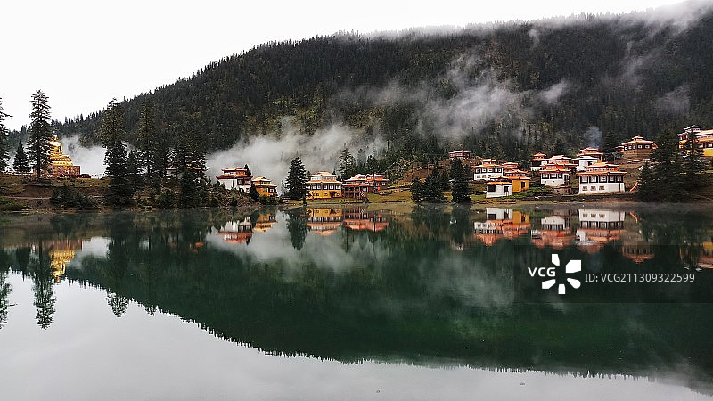 川西措卡湖图片素材