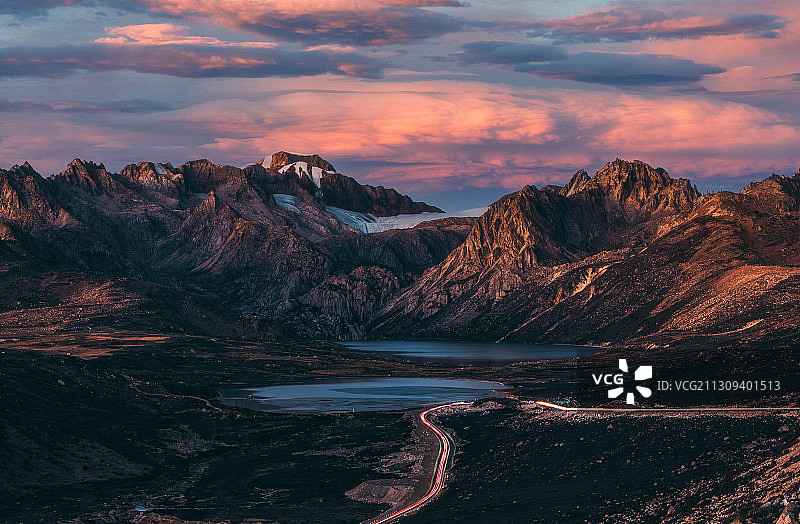 海子山姊妹湖日落图片素材