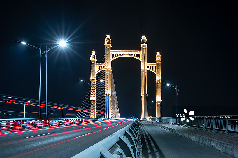 开平市金门大桥夜景江景车流车规图片素材