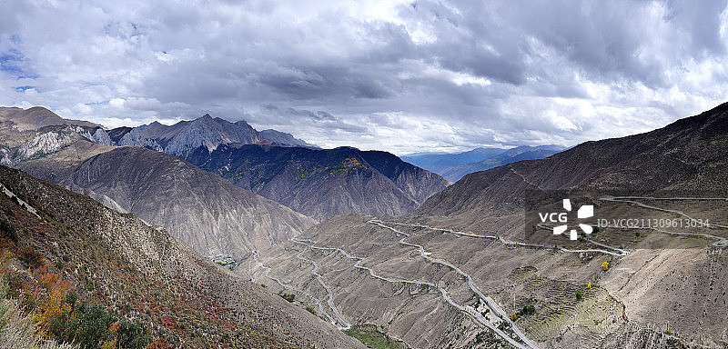 八宿.业拉山.怒江72道拐图片素材