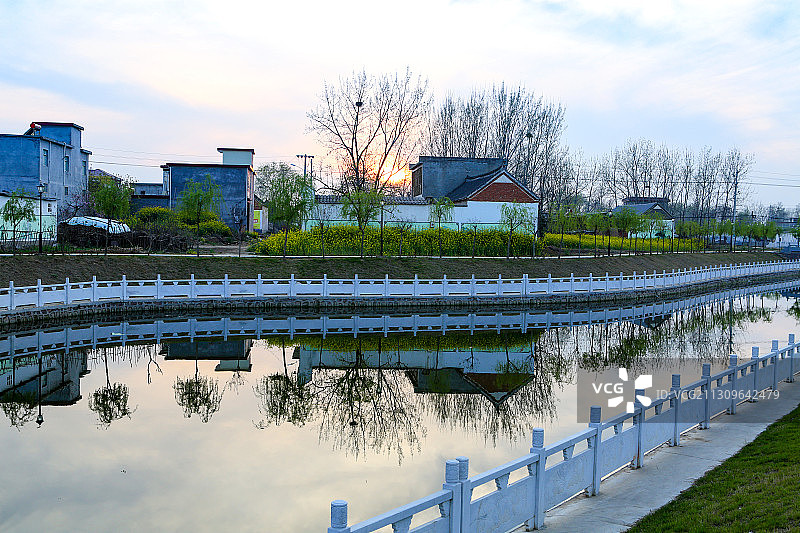 河南省漯河市临颍县大郭向胡桥村春季乡村风光图片素材