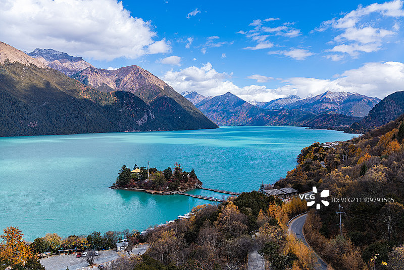 圣湖巴松措图片素材