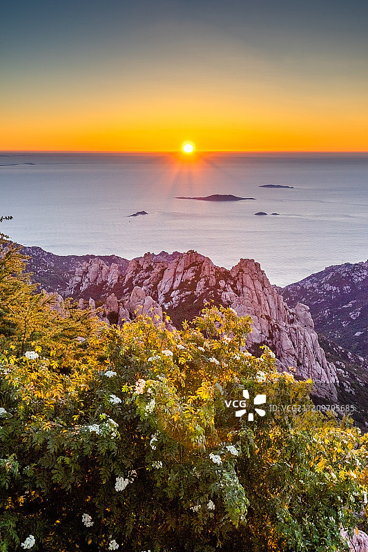 崂山日出图片素材