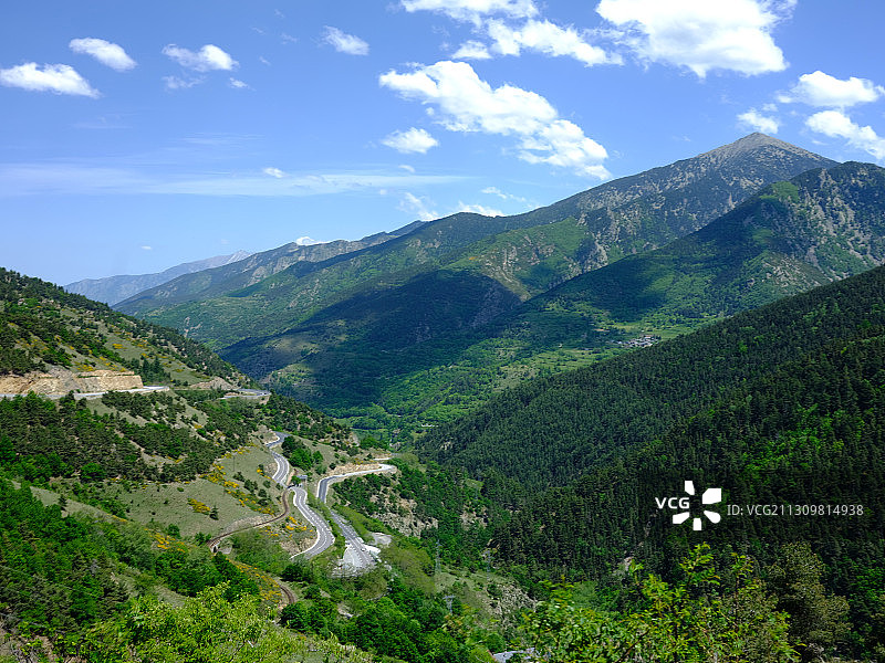 安道尔比利牛斯山脉景观图片素材
