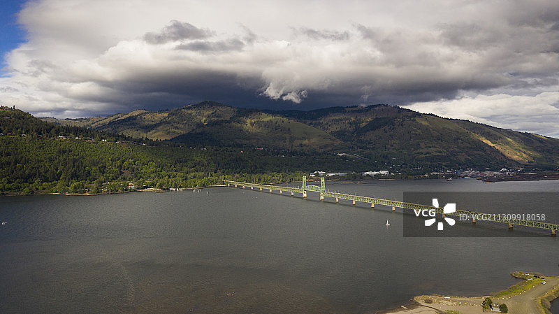 哥伦比亚河无人机航拍图片素材