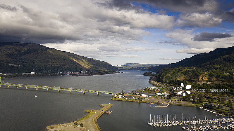 哥伦比亚河无人机航拍图片素材