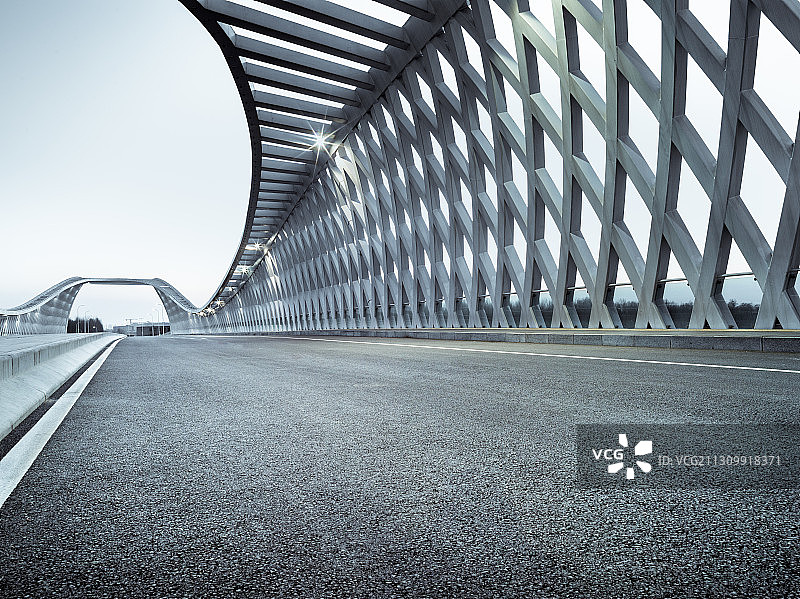 北京北七家网格桥道路交通汽车广告背景图图片素材