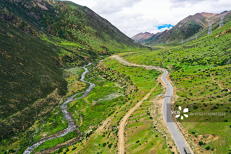 中国西藏G318川藏线芒康-左贡自然风光图片素材