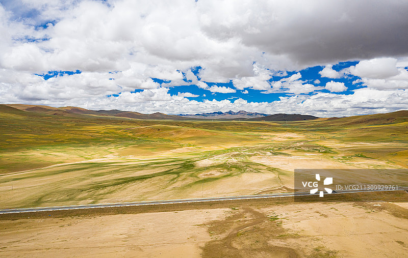 中国西藏山南市措美县哲古草原自驾旅行自然风光图片素材