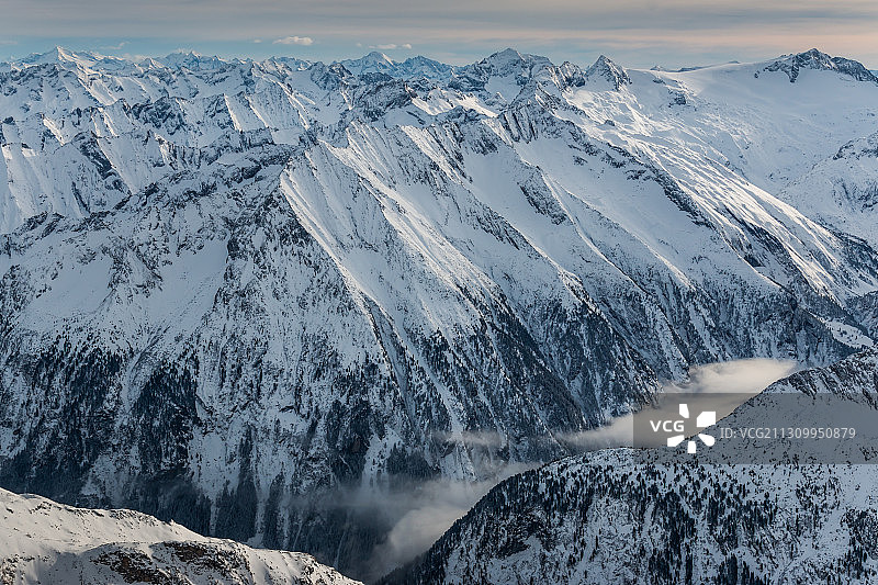 奥地利辛特图克斯冰川雪山风光图片素材