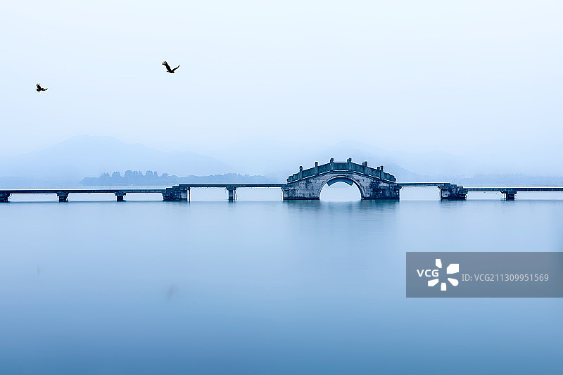 冬季中国风意境山水慢门图片素材