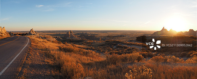 日落时分美国南达科他州锡达山口景观全景图片素材