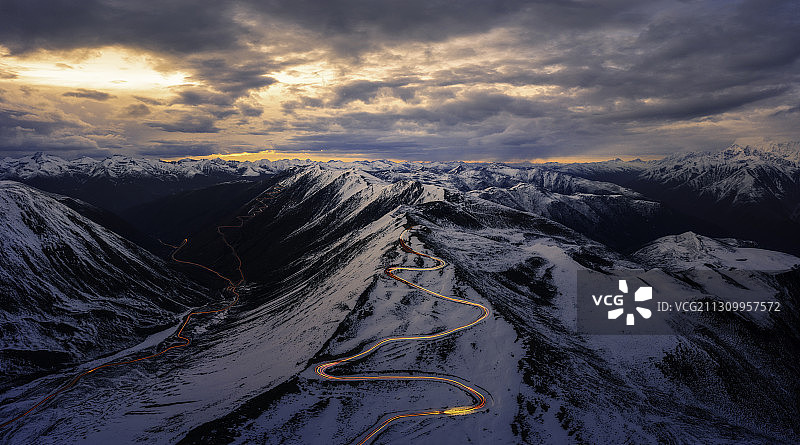 雪域天路图片素材