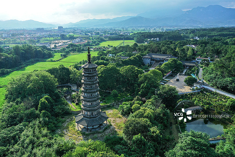 俯瞰太平塔+安徽省安庆市潜山市潜山博物馆图片素材
