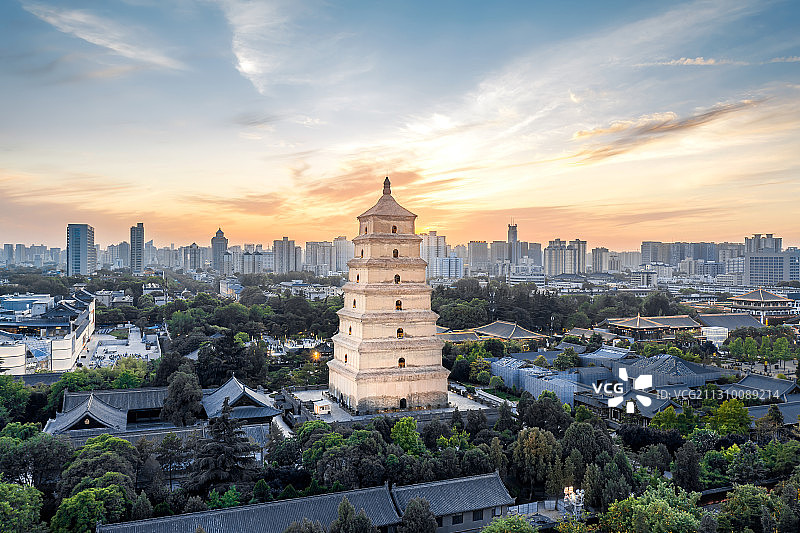 航拍西安大雁塔日落图片素材