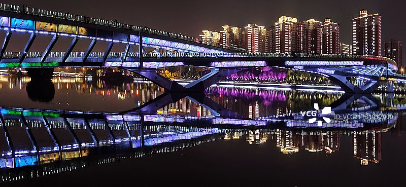 滨河夜色-手机片图片素材