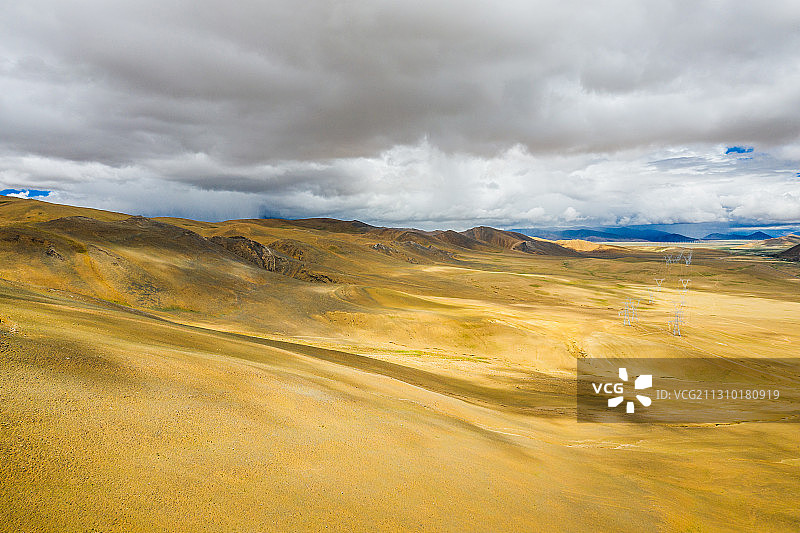 中国西藏聂拉木G318国道高原自然风光图片素材