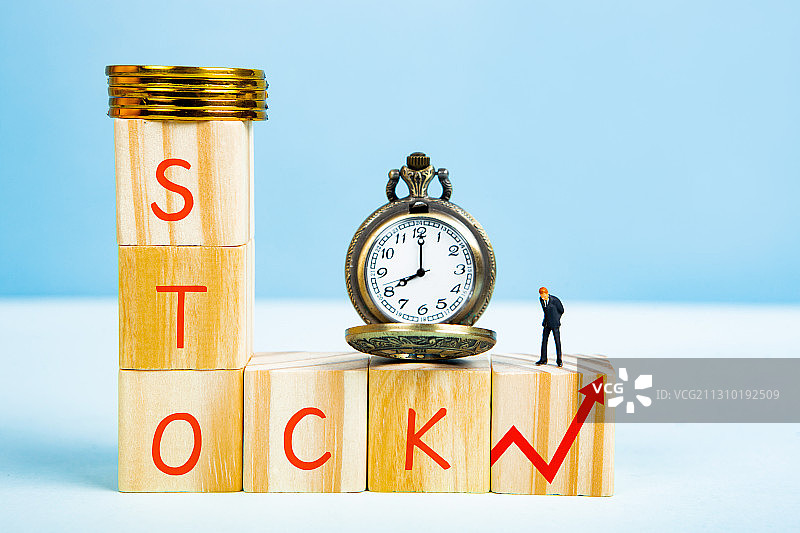 积木上商务人士股票STOCK牛市股票上涨图片素材