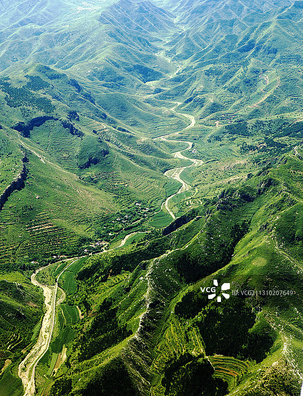 山涧谷道图片素材