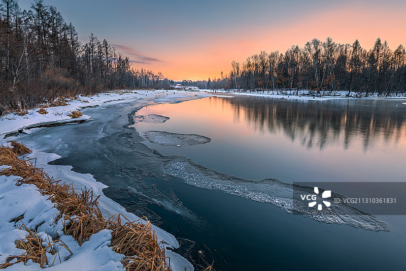 不冻河景色图片素材