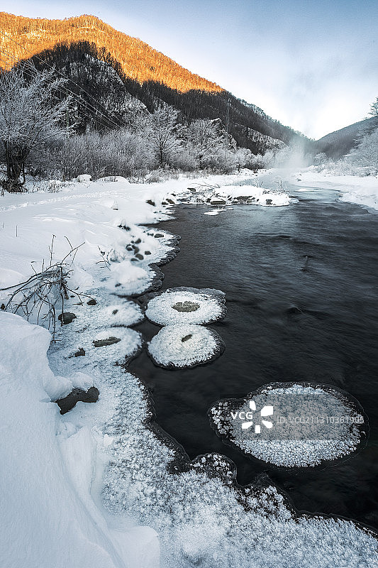 不冻河景色图片素材