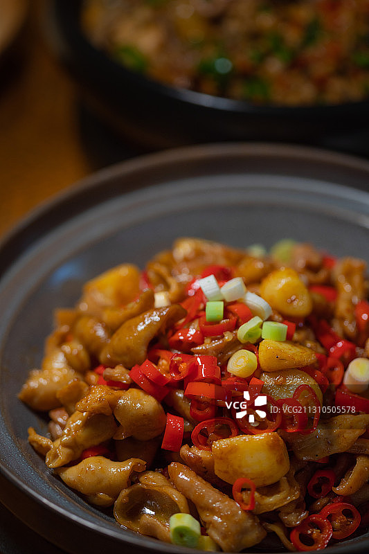 干锅肥肠图片素材