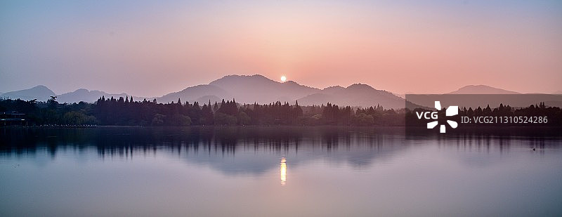 苏堤-西湖图片素材