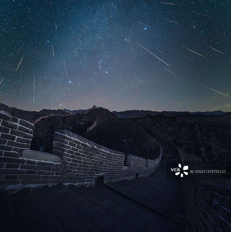 金山岭长城流星雨图片素材
