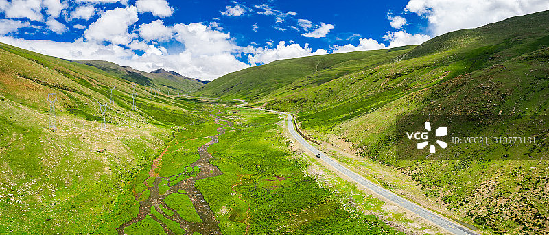 中国西藏山南市青藏高原公路自驾旅行风光图片素材