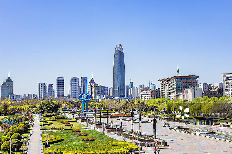济南泉城广场和绿地中心图片素材