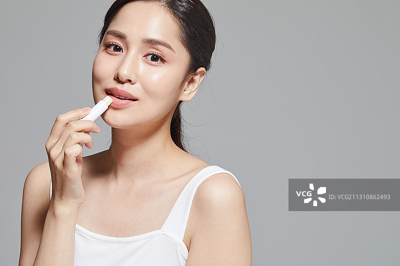 女人，皮肤，特写，美丽，面部，干燥，润唇膏，涂抹图片素材