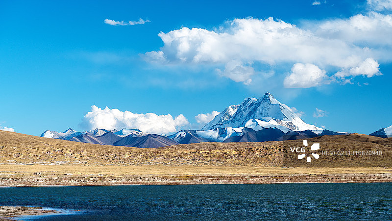 念青唐古拉山主峰图片素材