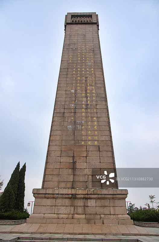 吉尼斯世界纪录军号奇观：江苏镇江市茅山苏南抗战胜利纪念碑广场图片素材