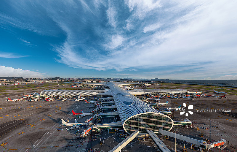 深圳宝安机场候机大楼建筑外部飞机航空运输图片素材