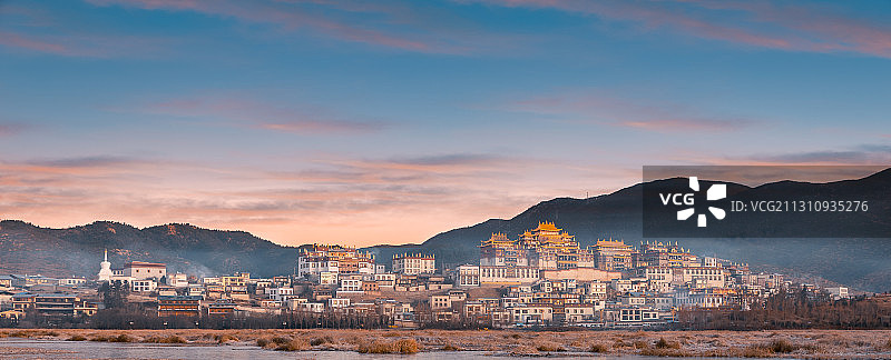 云南省香格里拉松赞林寺景区图片素材