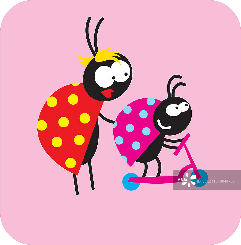 甲壳虫妈妈和她的孩子骑着滑板车图片素材