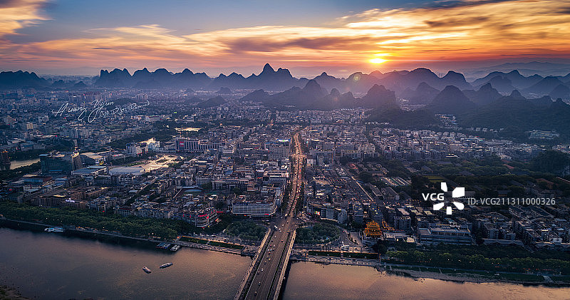 广西桂林解放桥十字街市中心图片素材