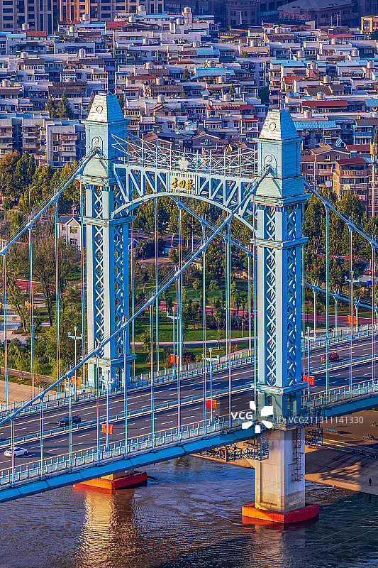 蓝色古田桥图片素材