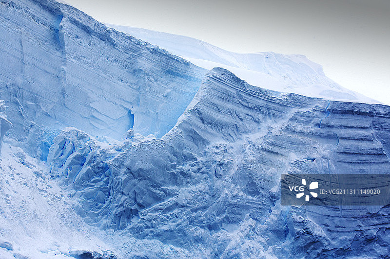 南极半岛格雷厄姆地威廉敏娜湾的退缩冰川图片素材