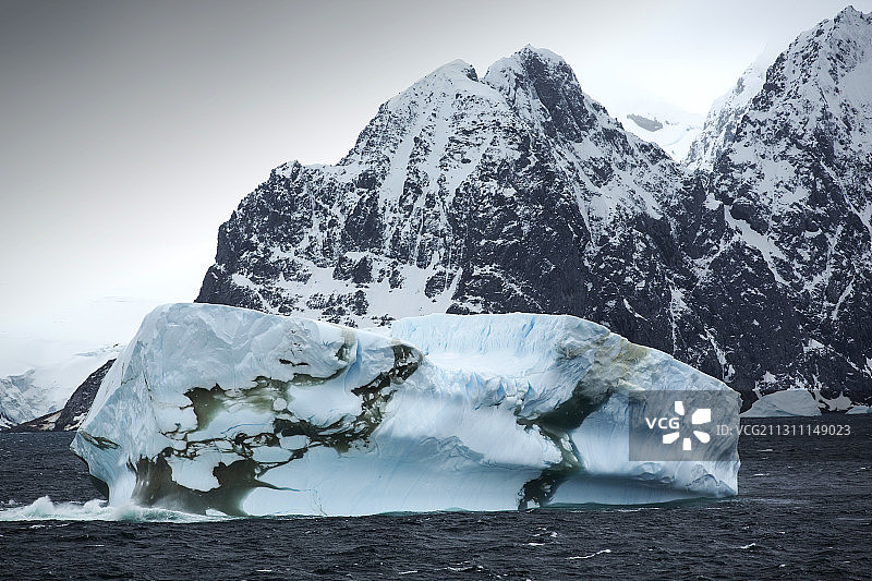 南奥克尼群岛附近的冰山，靠近南极半岛图片素材