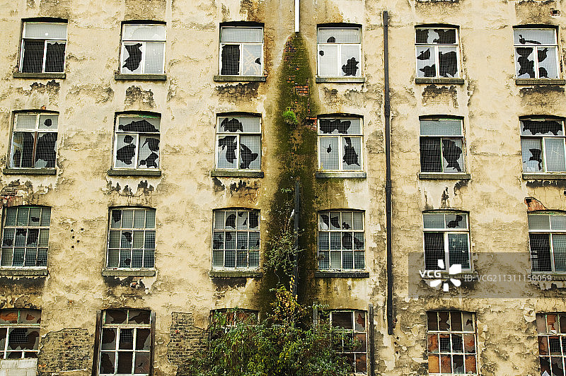 英国曼彻斯特一处废弃的棉纺厂图片素材