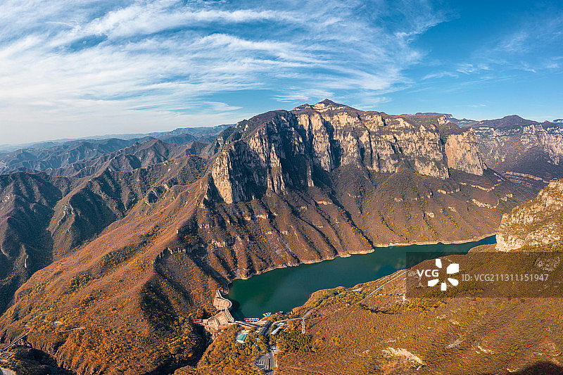 航拍焦作云台山子房湖秋色图片素材