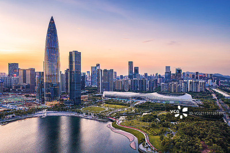 广东省深圳市南山区后海人才公园城市天际线图片素材