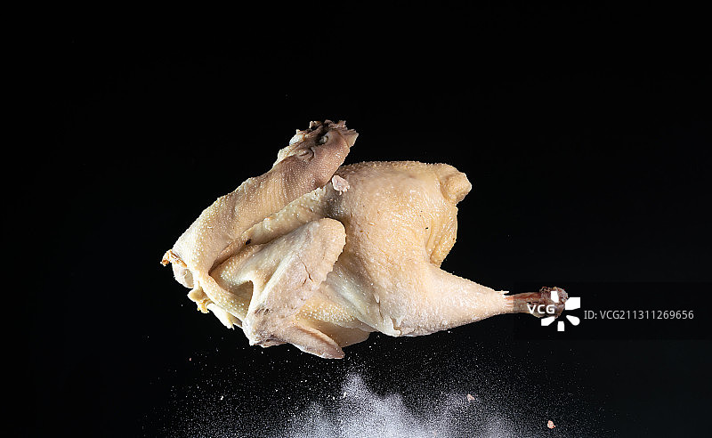 黑色背景跳动掉落慢动作棚拍白斩鸡广告素材图片素材