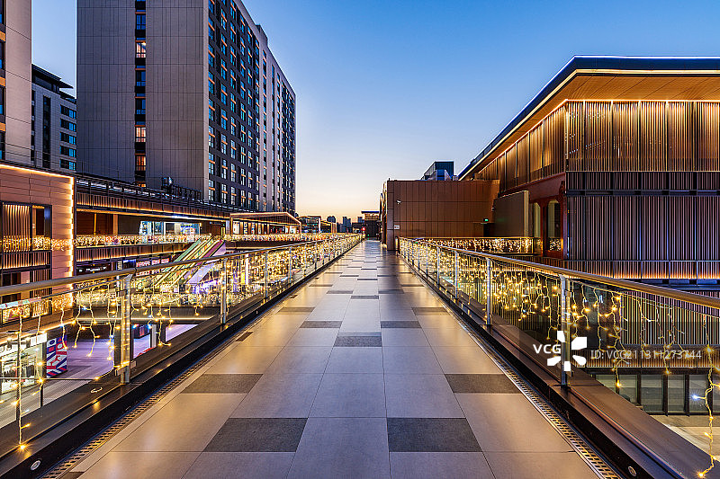 综合商业体的夜景图片素材